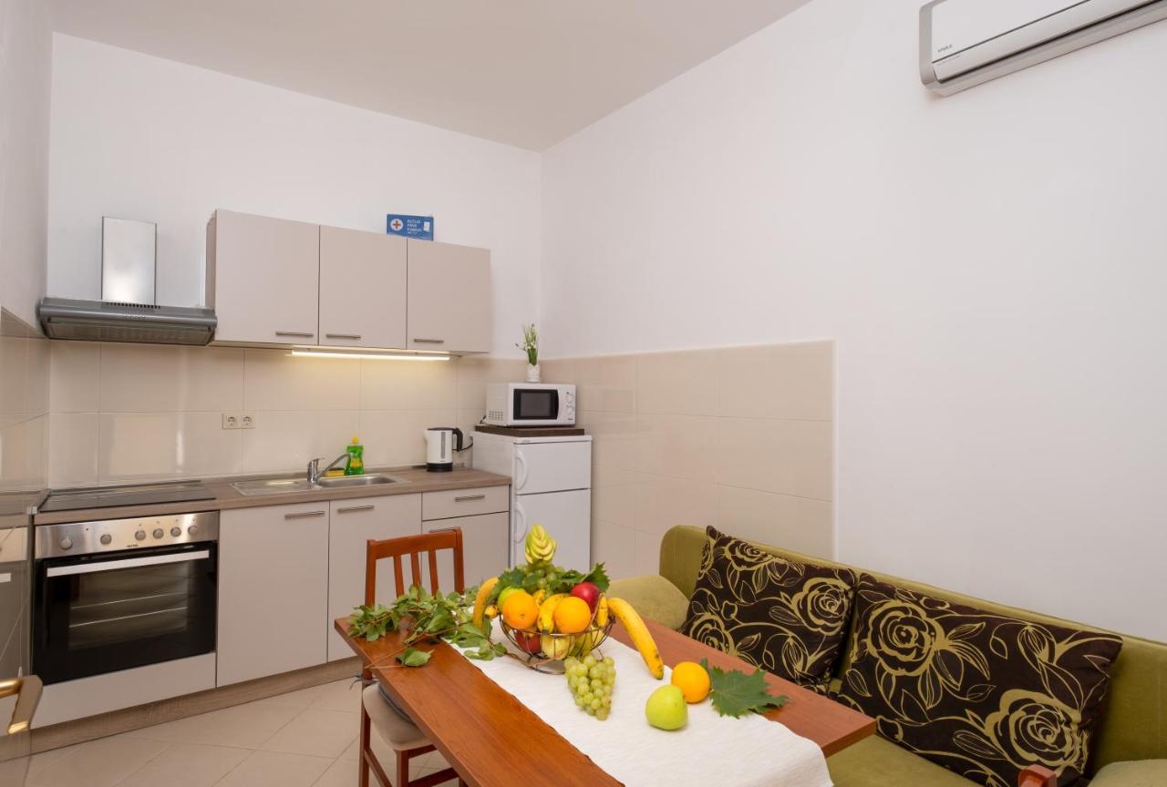 Studio Apartment Brigita มลินี ภายนอก รูปภาพ