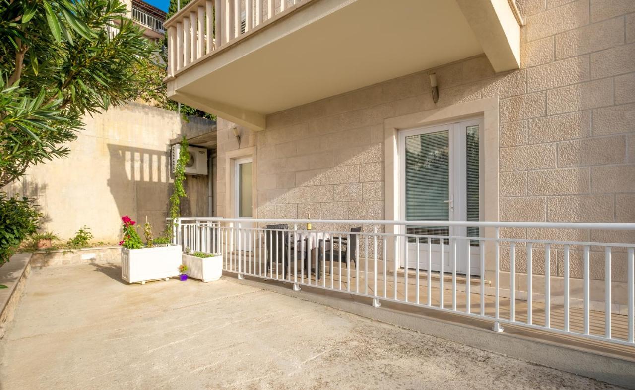 Studio Apartment Brigita มลินี ภายนอก รูปภาพ