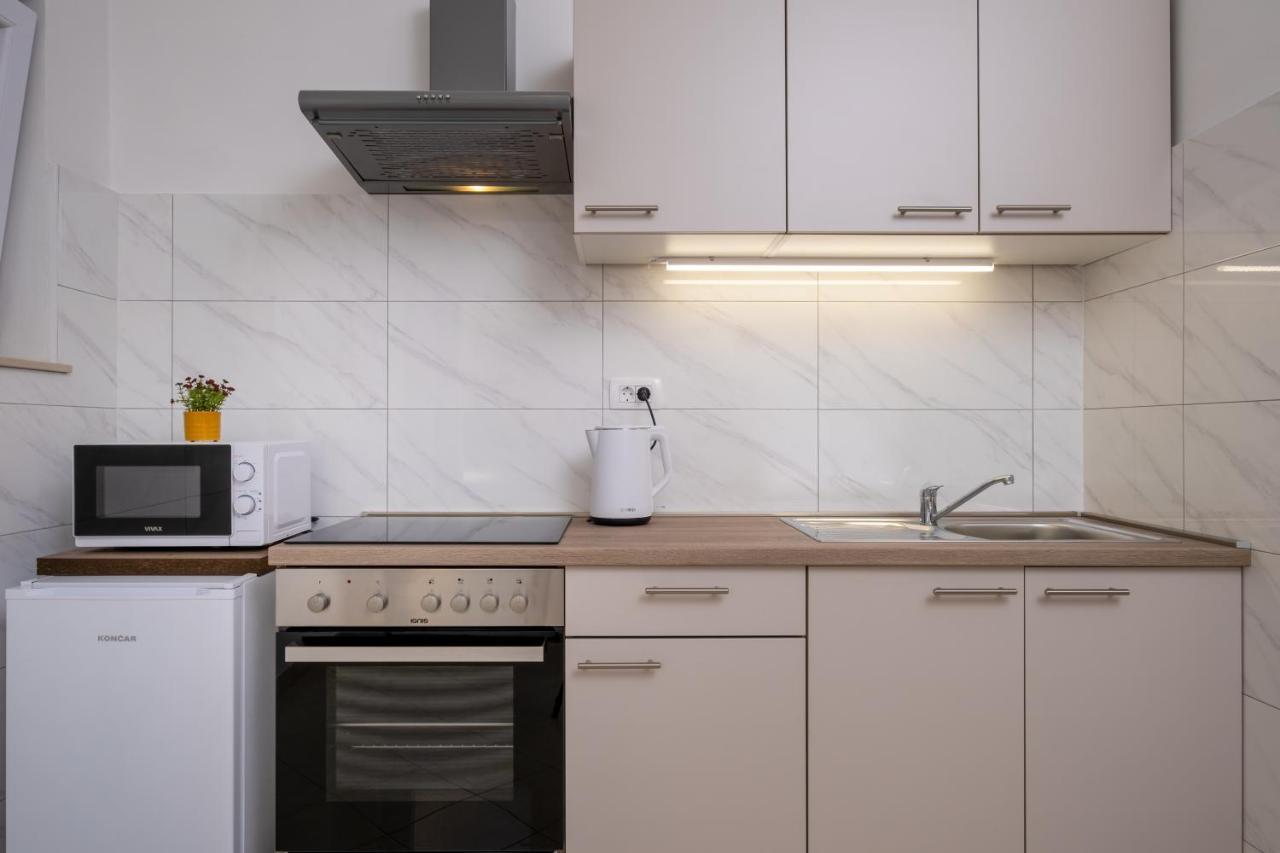 Studio Apartment Brigita มลินี ภายนอก รูปภาพ
